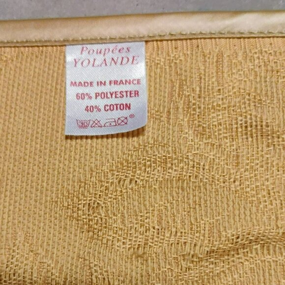 Vintage Poupees Yolande France Rectangular Tablecloth Reversible Gold Red Jacqua - Picture 2 of 5